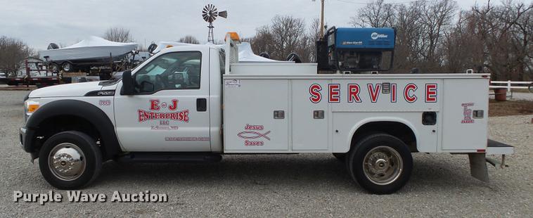 image for item DB7332 2011 Ford F550 service truck