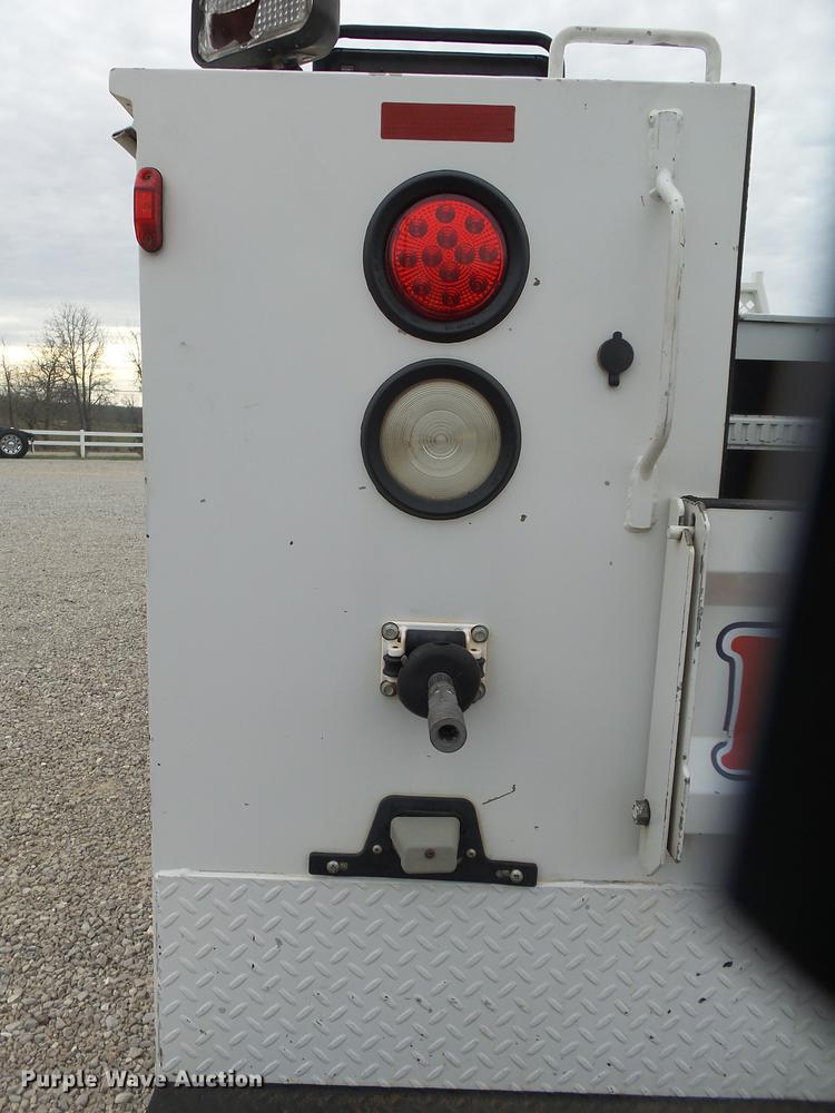 image for item DB7332 2011 Ford F550 service truck