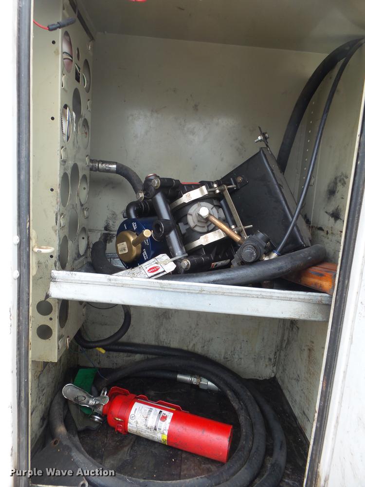 image for item DB7332 2011 Ford F550 service truck