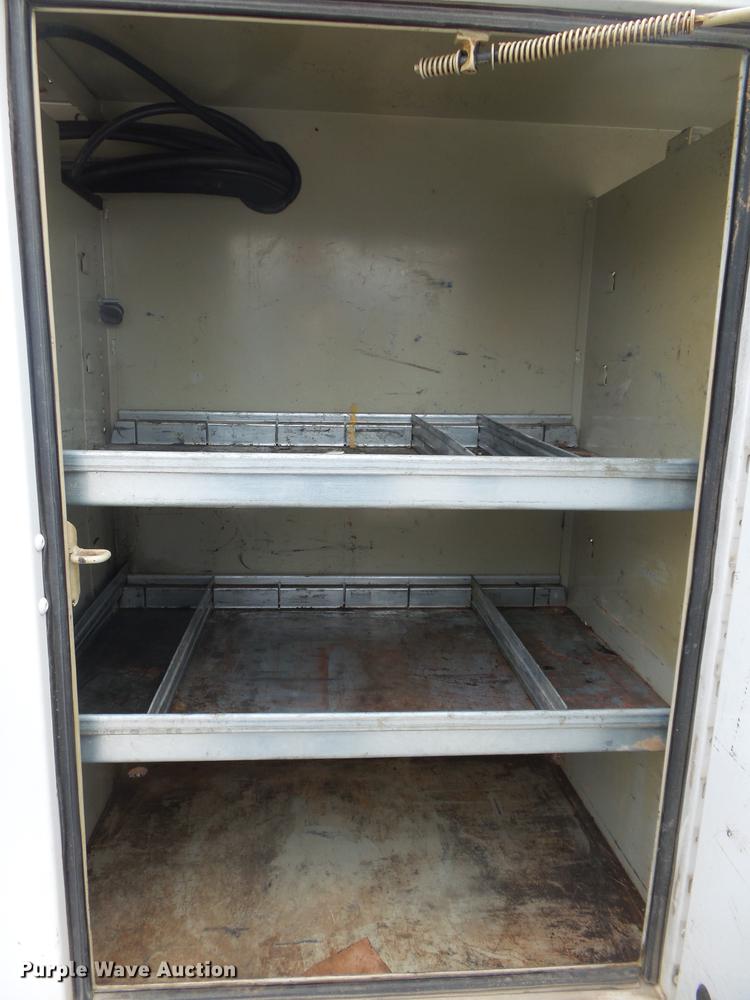 image for item DB7332 2011 Ford F550 service truck