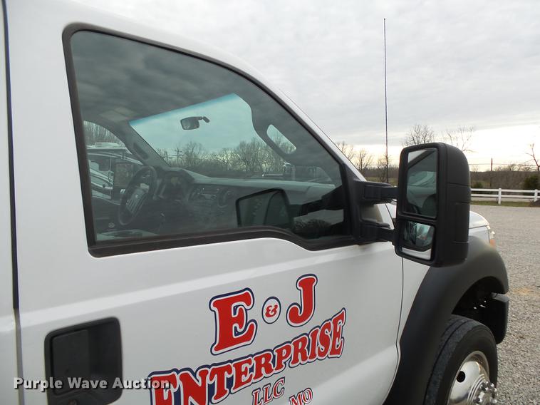 image for item DB7332 2011 Ford F550 service truck