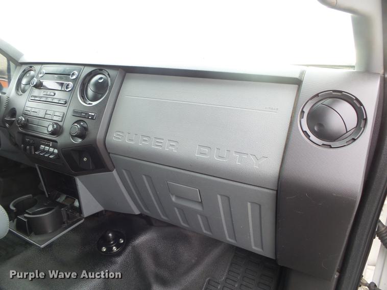 image for item DB7332 2011 Ford F550 service truck