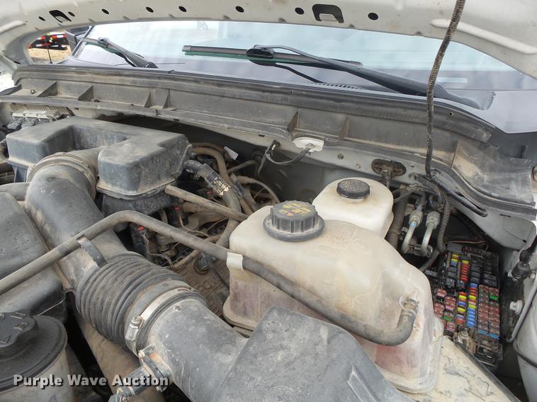 image for item DB7332 2011 Ford F550 service truck