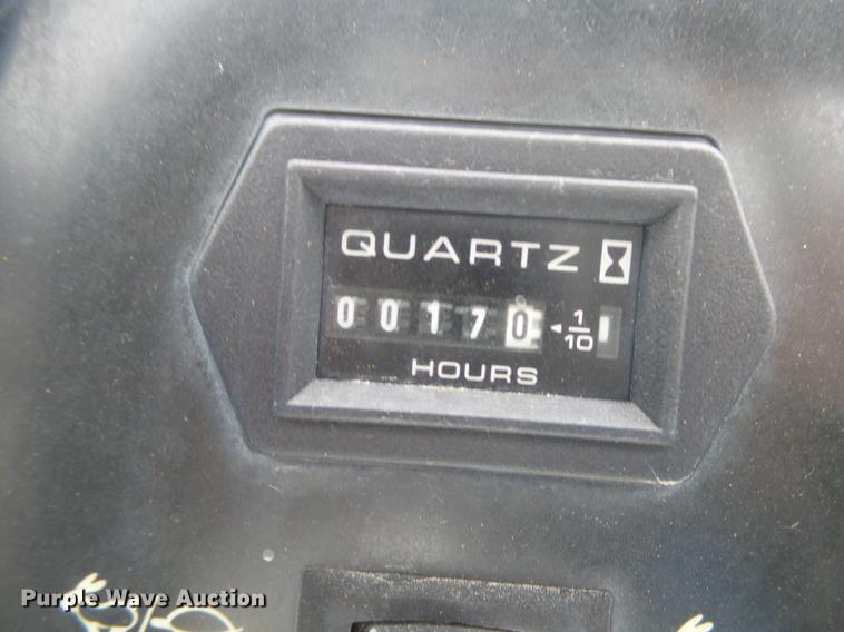 image for item DB7332 2011 Ford F550 service truck