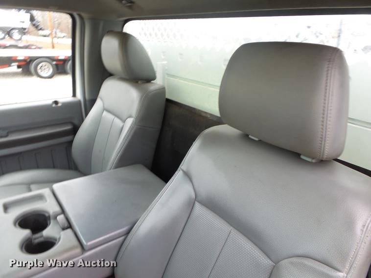 image for item DB7332 2011 Ford F550 service truck