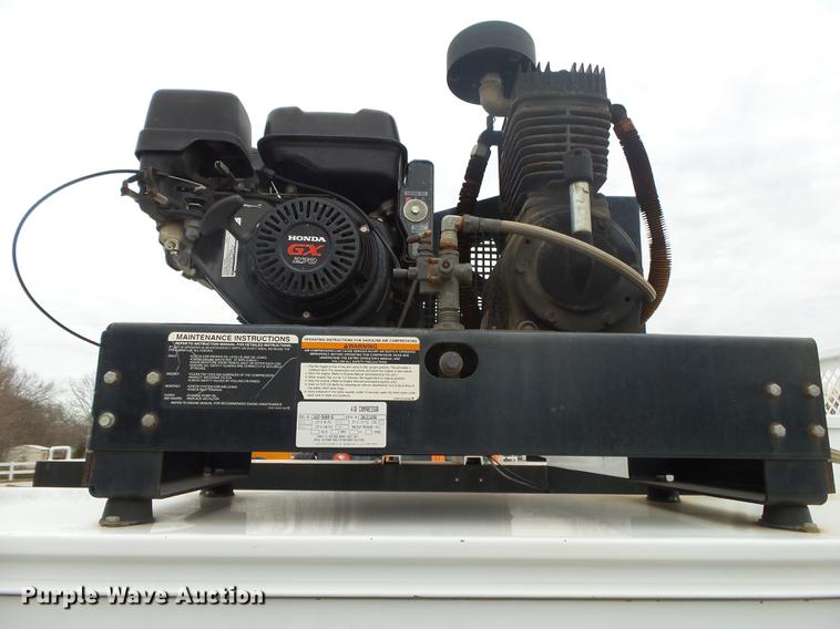 image for item DB7332 2011 Ford F550 service truck