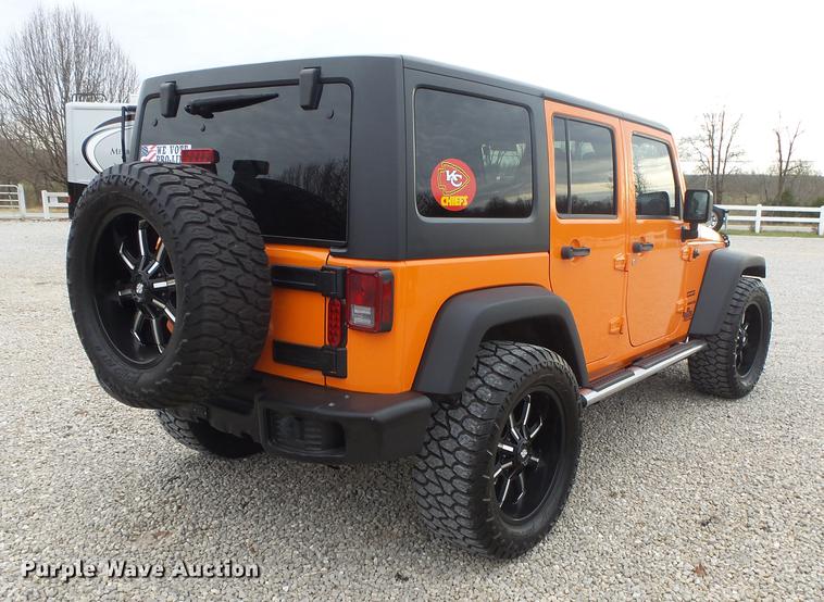 image for item DB7333 2012 Jeep Wrangler Sport SUV