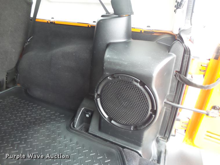 image for item DB7333 2012 Jeep Wrangler Sport SUV