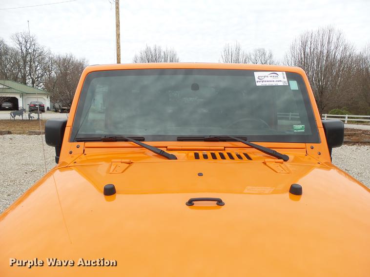 image for item DB7333 2012 Jeep Wrangler Sport SUV