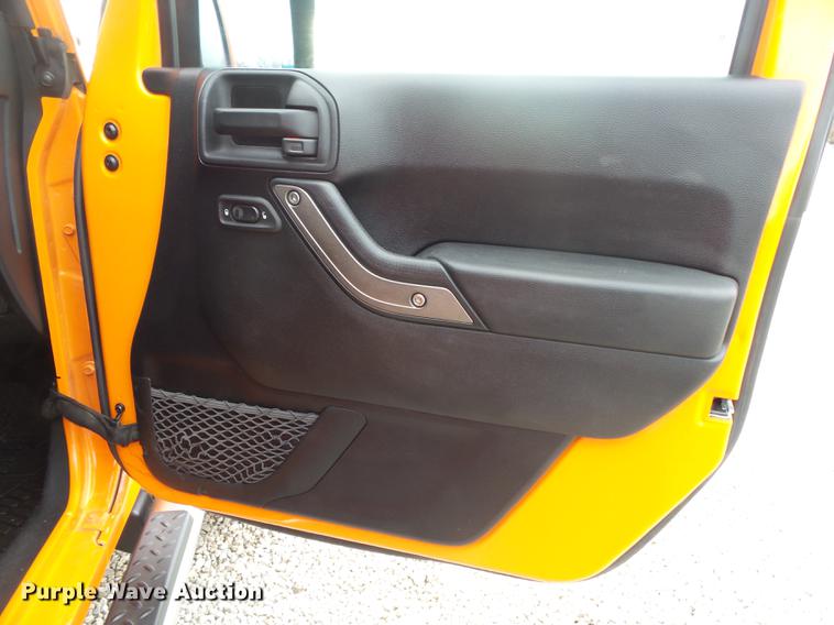 image for item DB7333 2012 Jeep Wrangler Sport SUV