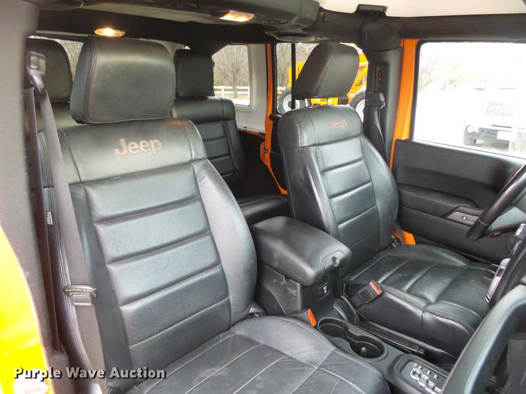 image for item DB7333 2012 Jeep Wrangler Sport SUV