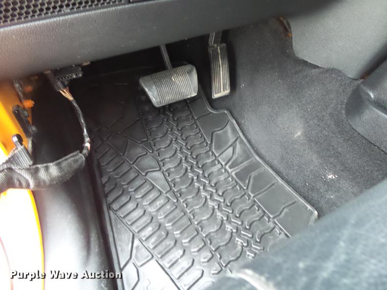 image for item DB7333 2012 Jeep Wrangler Sport SUV