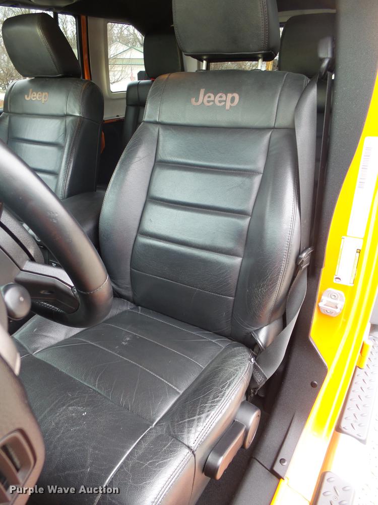 image for item DB7333 2012 Jeep Wrangler Sport SUV