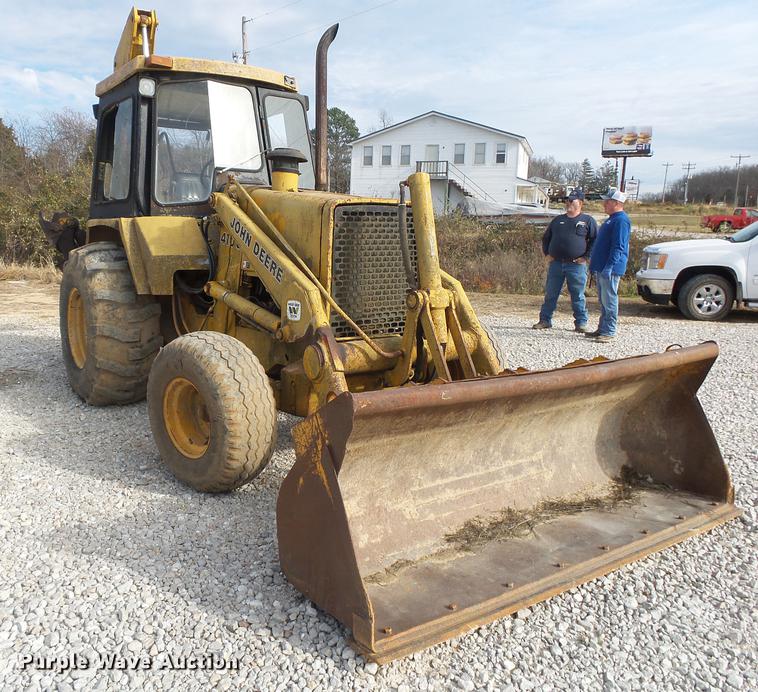 image for item DB7334 1986 John Deere 410C backhoe