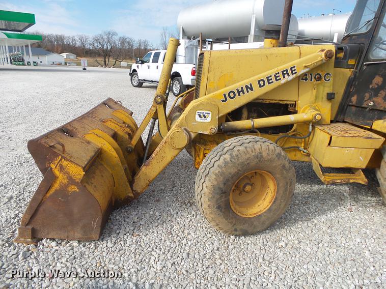 image for item DB7334 1986 John Deere 410C backhoe