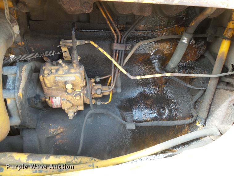 image for item DB7334 1986 John Deere 410C backhoe