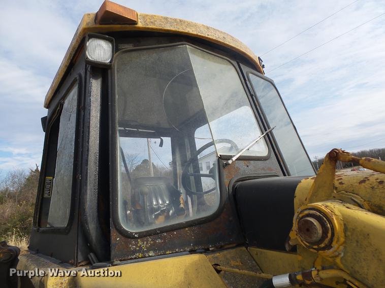 image for item DB7334 1986 John Deere 410C backhoe