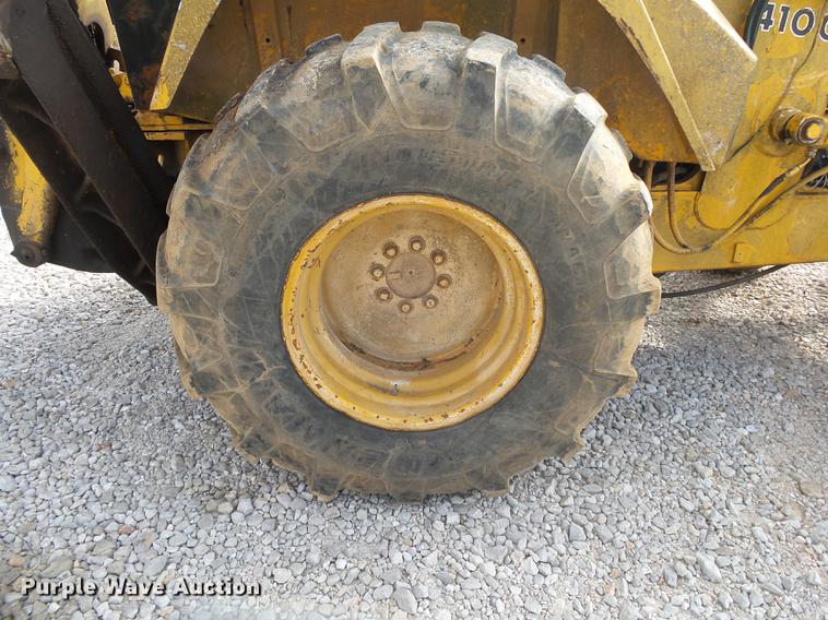 image for item DB7334 1986 John Deere 410C backhoe