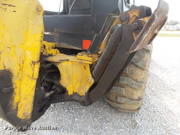 image for item DB7334 1986 John Deere 410C backhoe