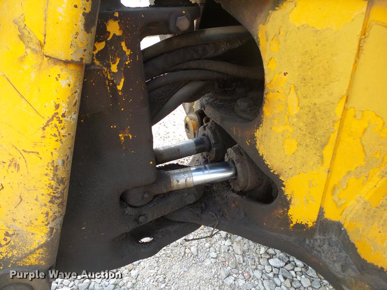 image for item DB7334 1986 John Deere 410C backhoe