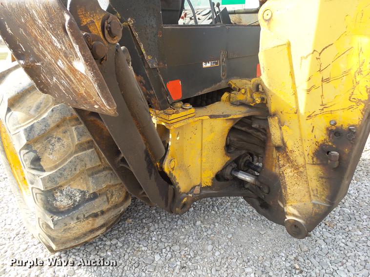 image for item DB7334 1986 John Deere 410C backhoe