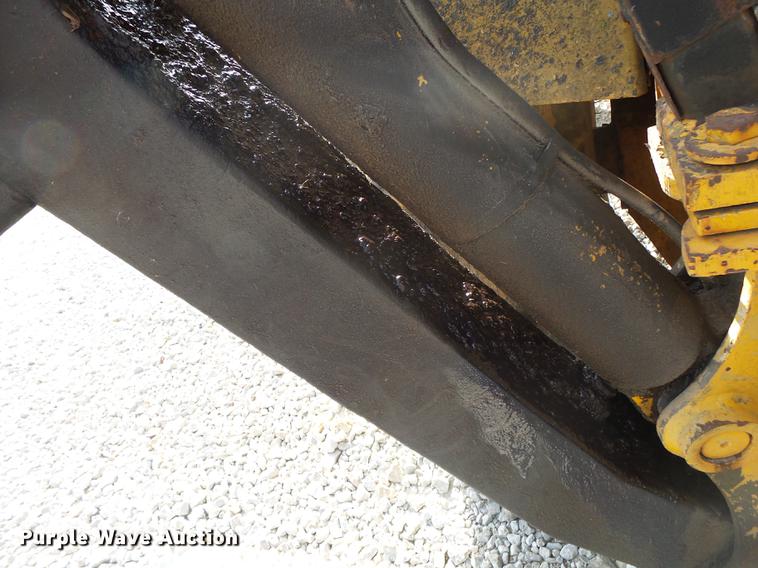 image for item DB7334 1986 John Deere 410C backhoe