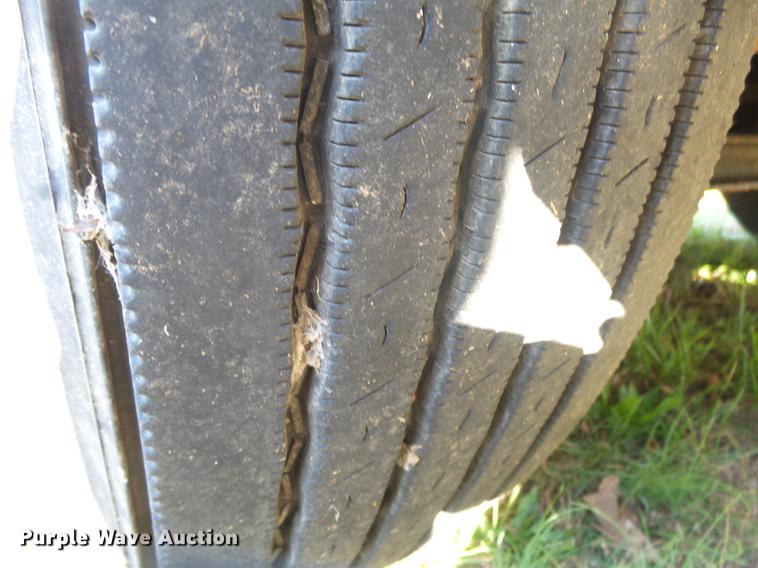 image for item DB7335 2004 Sterling 9500 semi truck