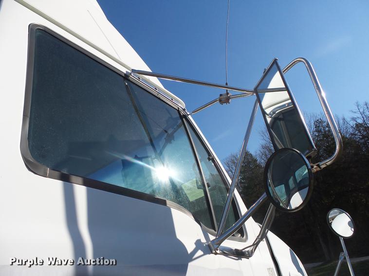 image for item DB7335 2004 Sterling 9500 semi truck