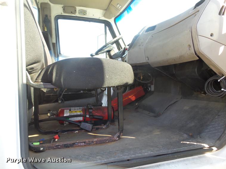 image for item DB7335 2004 Sterling 9500 semi truck