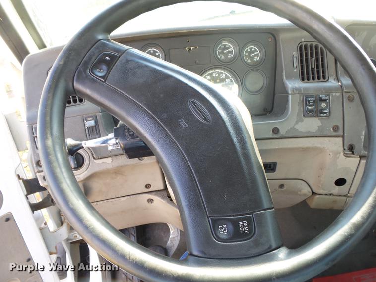 image for item DB7335 2004 Sterling 9500 semi truck