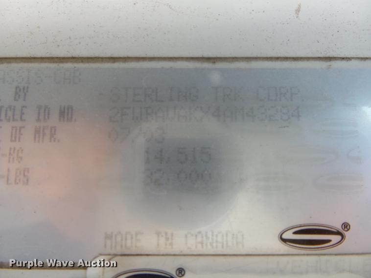 image for item DB7335 2004 Sterling 9500 semi truck