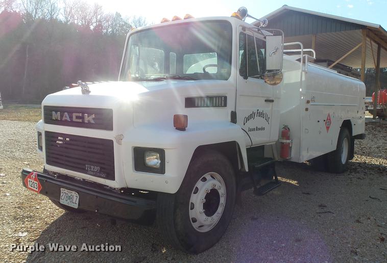 image for item DB7337 1993 Mack CS300P Midliner fuel truck