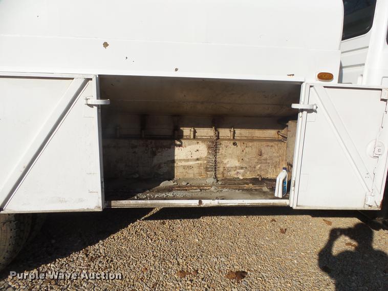 image for item DB7337 1993 Mack CS300P Midliner fuel truck