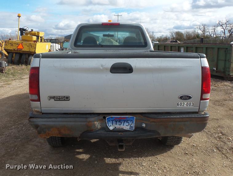 image for item DB8032 1998 Ford F250 pickup truck