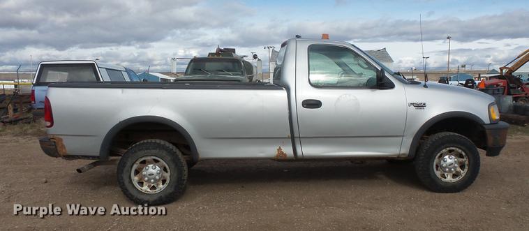 image for item DB8032 1998 Ford F250 pickup truck