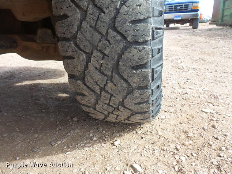 image for item DB8032 1998 Ford F250 pickup truck