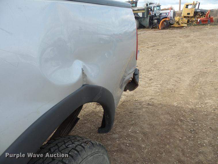 image for item DB8032 1998 Ford F250 pickup truck