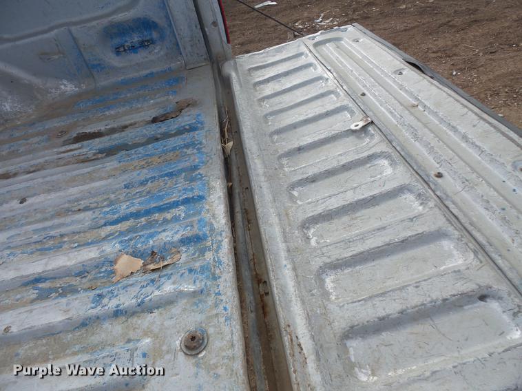 image for item DB8032 1998 Ford F250 pickup truck