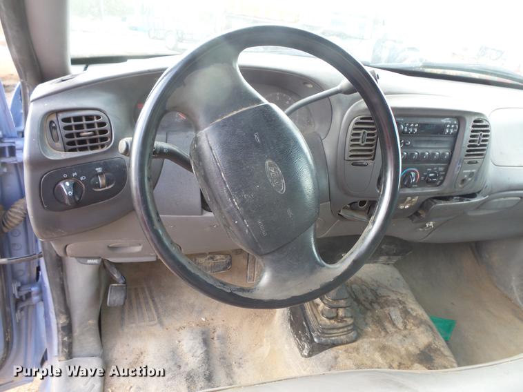 image for item DB8033 1997 Ford F150 pickup truck