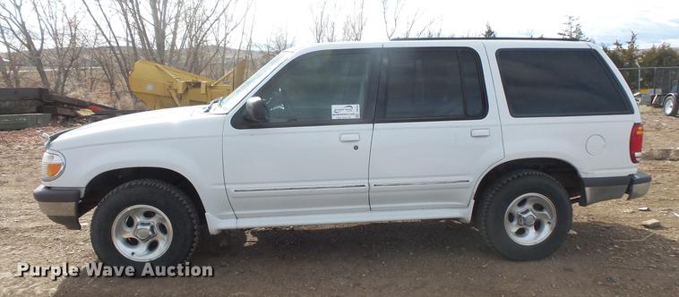 image for item DB8034 1998 Ford Explorer SUV