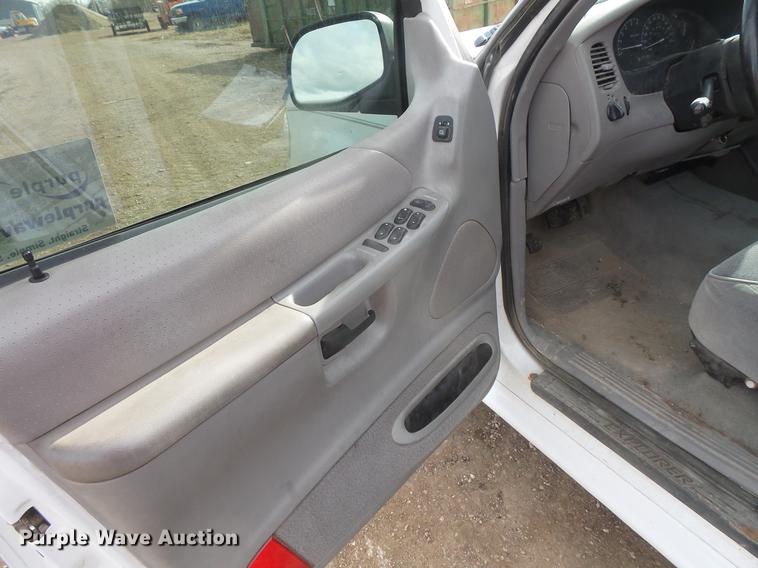 image for item DB8034 1998 Ford Explorer SUV