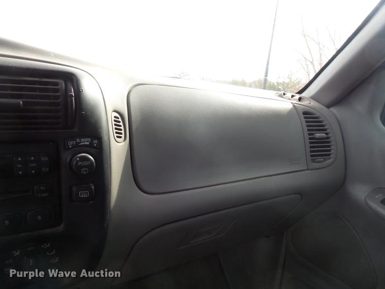 image for item DB8034 1998 Ford Explorer SUV