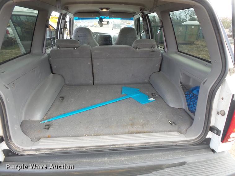 image for item DB8034 1998 Ford Explorer SUV