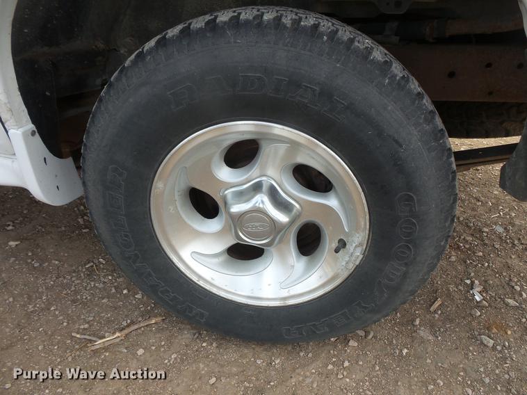 image for item DB8034 1998 Ford Explorer SUV