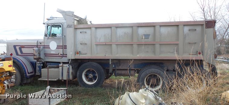 image for item DB8035 1980 Peterbilt 359 S19 dump truck