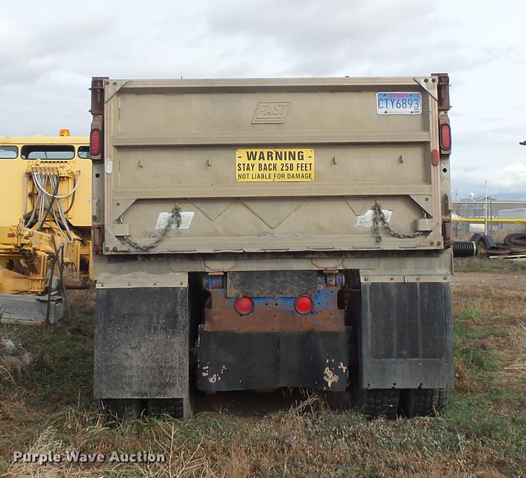 image for item DB8035 1980 Peterbilt 359 S19 dump truck