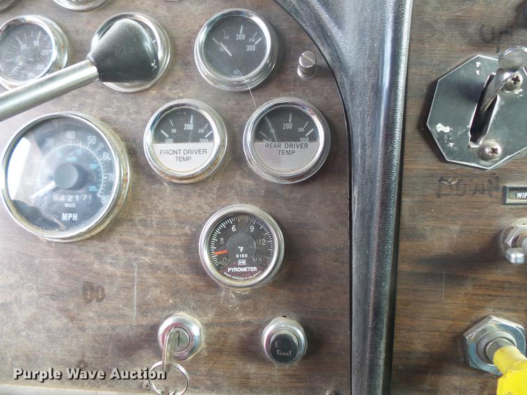 image for item DB8035 1980 Peterbilt 359 S19 dump truck