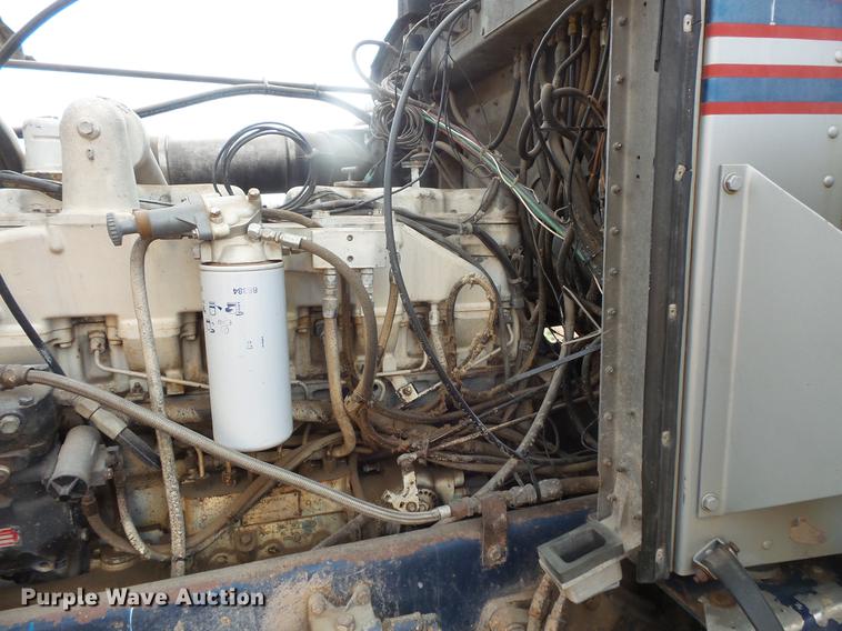 image for item DB8035 1980 Peterbilt 359 S19 dump truck