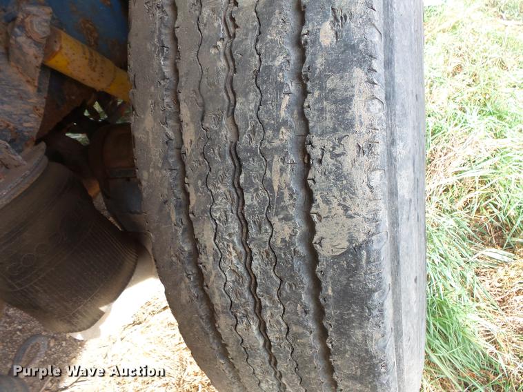 image for item DB8035 1980 Peterbilt 359 S19 dump truck