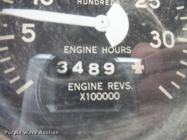 image for item DB8036 1988 Oshkosh T2206 flatbed truck